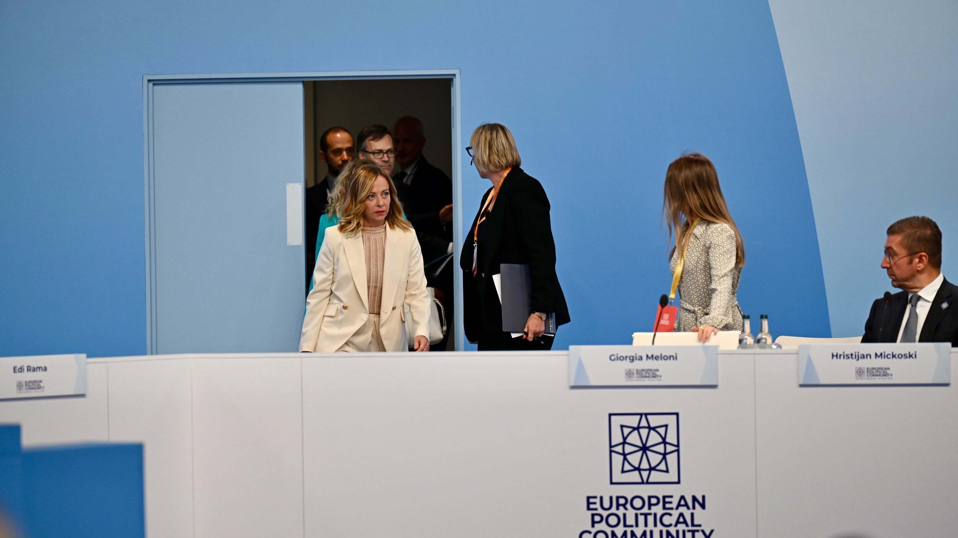 Ue, la lezione della Meloni sulla von der Leyen: "Avere nemici comuni non vuol dire avere le stesse idee"