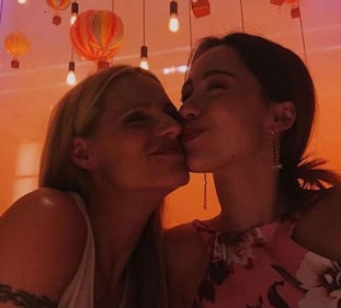 Aurora Ramazzotti, sexy vacanze 11