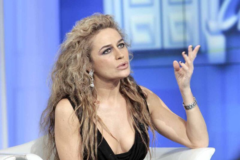 Lory Del Santo sexy e creativa 1