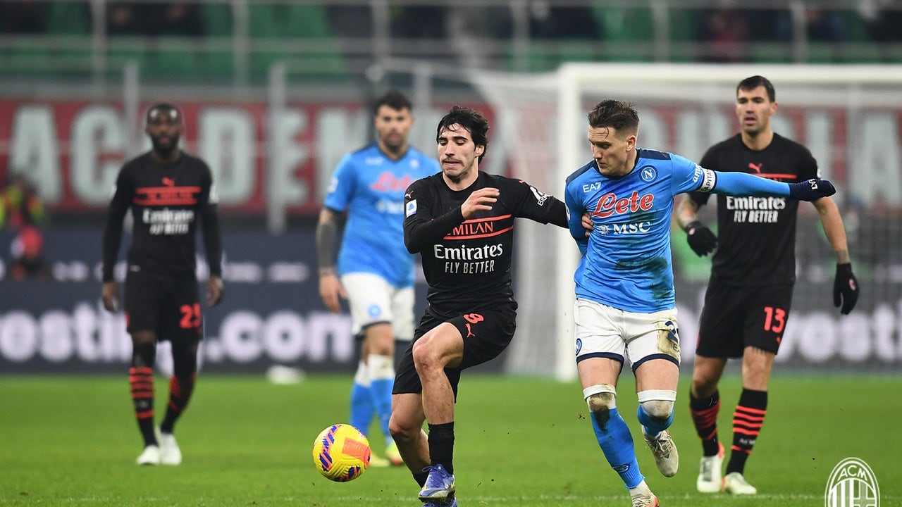 Tra Napoli e Milan è uno snodo da scudetto. Con lo sguardo al futuro
