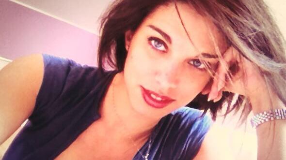 Miss denuncia l'ex su Facebook: "Picchiata quando ero incinta"