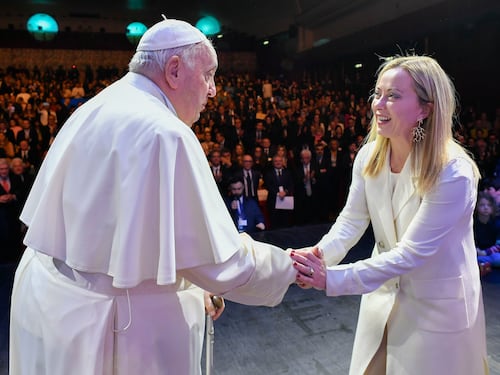 G7, Meloni: "Papa Francesco parteciperà alla sessione dei lavori sull'intelligenza artificiale"