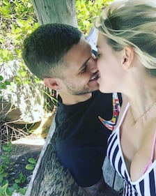 Wanda Nara e Mauro Icardi romantici a Ibiza  3