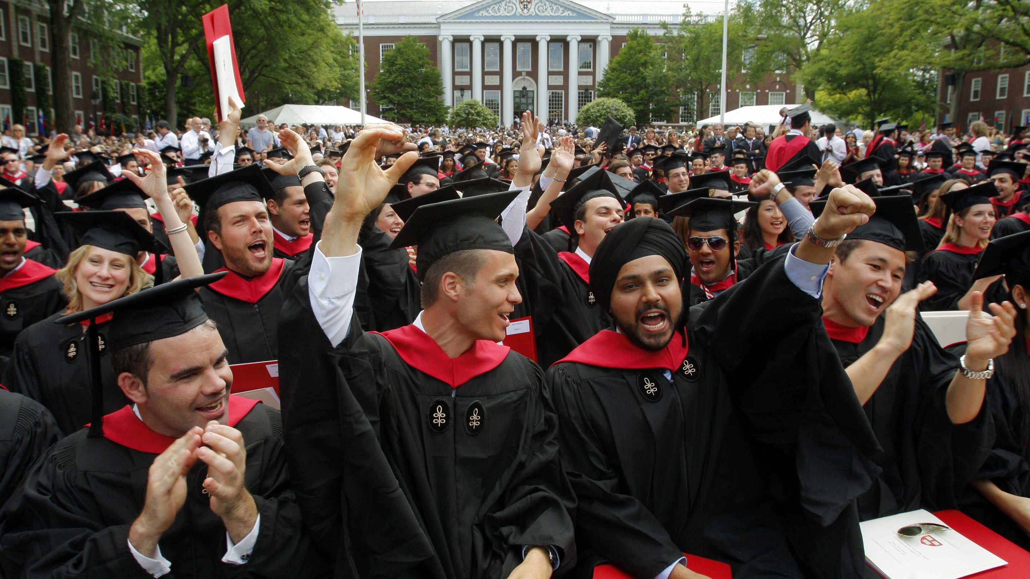 Sorpasso Usa: più laureate che laureati