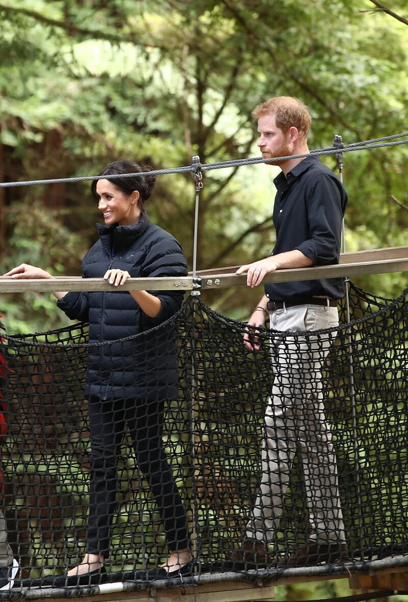 Meghan Markle e il Principe Harry superstar del Royal Tour: foto 7