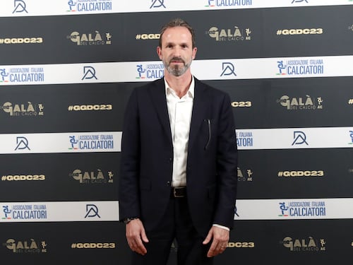 E i calciatori chiedono aiuto: "Non ce la facciamo più"