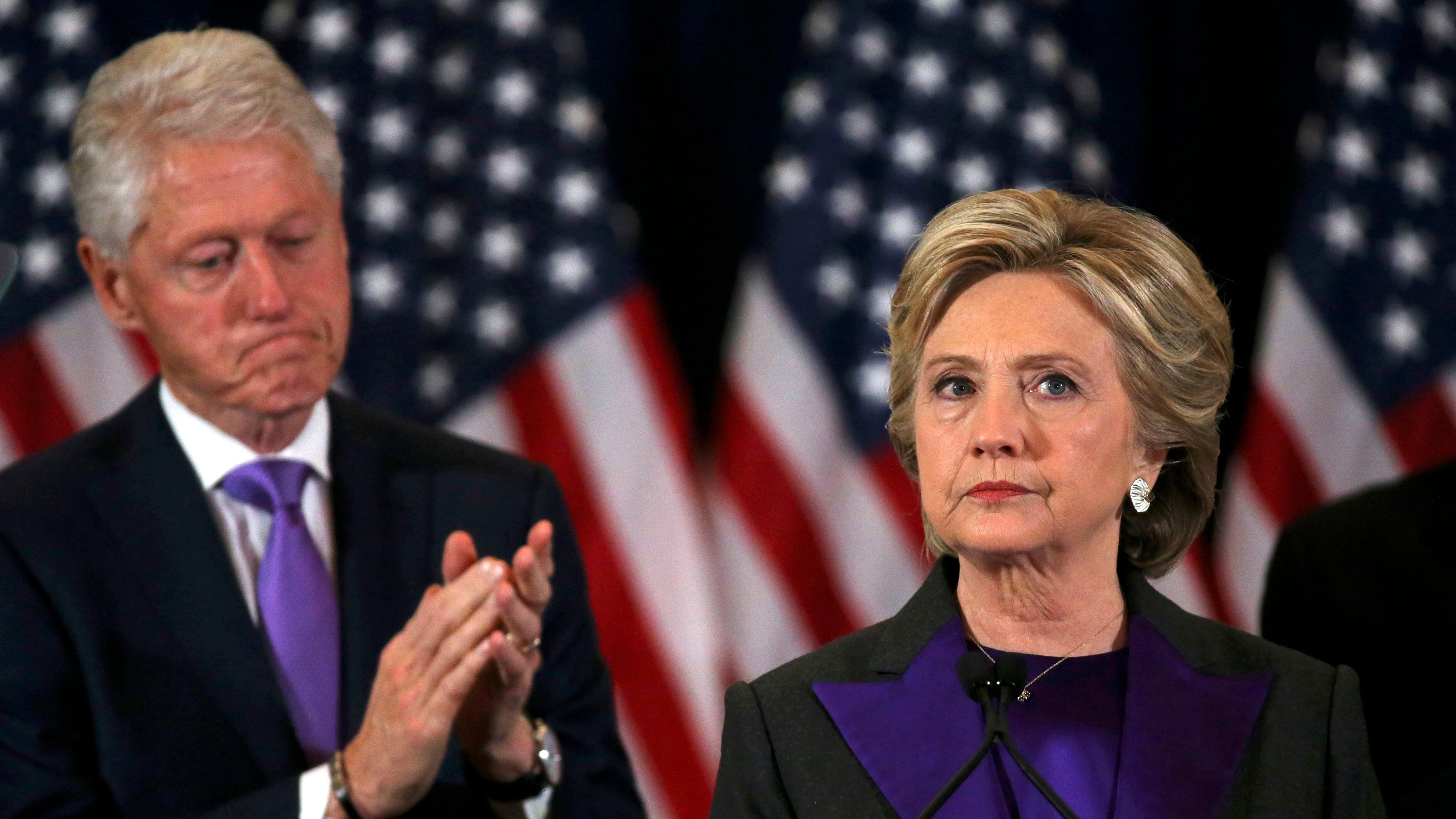 Usa 2016, Clinton: "Dobbiamo a Trump una chance di guidarci"