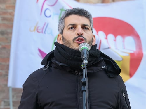 Prove di sharia in azienda. L'Ucoii lancia l'offensiva sulle festività musulmane. "Come Natale e Pasqua"
