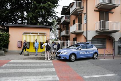 Pavone Canavese, tabaccaio uccide il ladro di notte 7