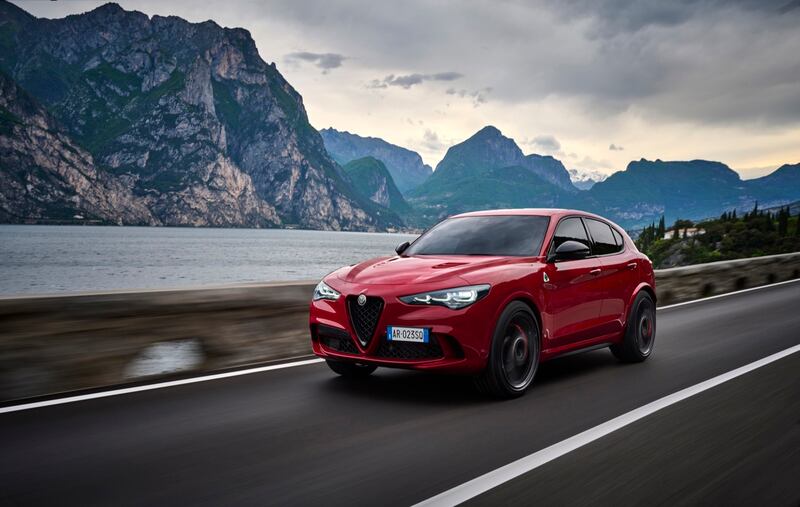 Nuova Alfa Romeo Stelvio Quadrifoglio 2023: guarda la gallery del restyling 1