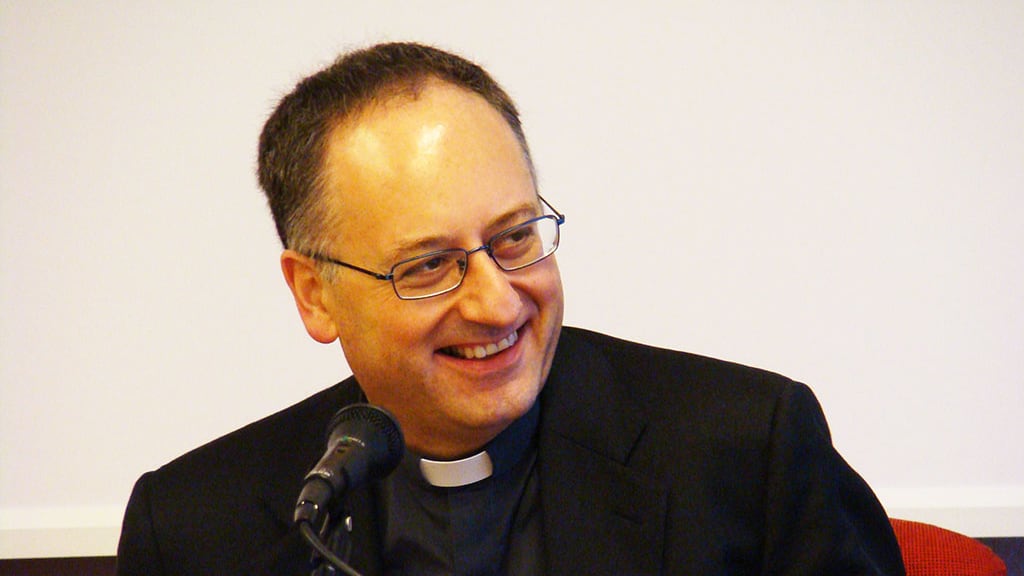 Spadaro alza il muro anti Lega e ignora il Papa: "Abbiamo un rospo nel Paese"