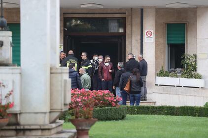 Roma, evacuati i pazienti dell'ospedale Villa San Pietro per un incendio 4