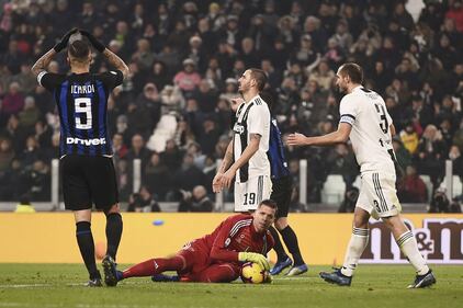 La Juventus vince il derby d'Italia contro l'Inter: le immagini dello Stadium 10