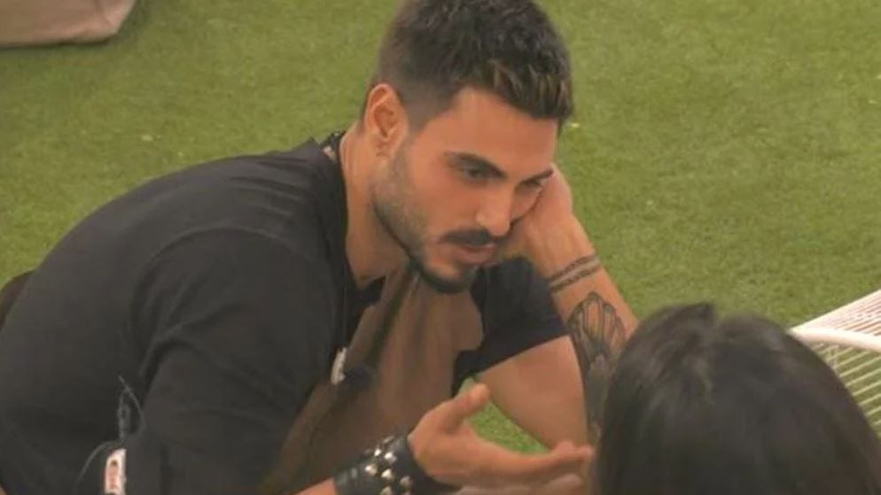 Gf Vip, Monte: "Cecilia è la donna della mia vita". E chiama Giulia Chechu