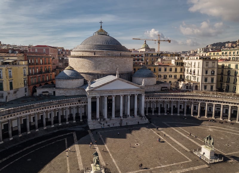 Piazza Plebiscito Napoli