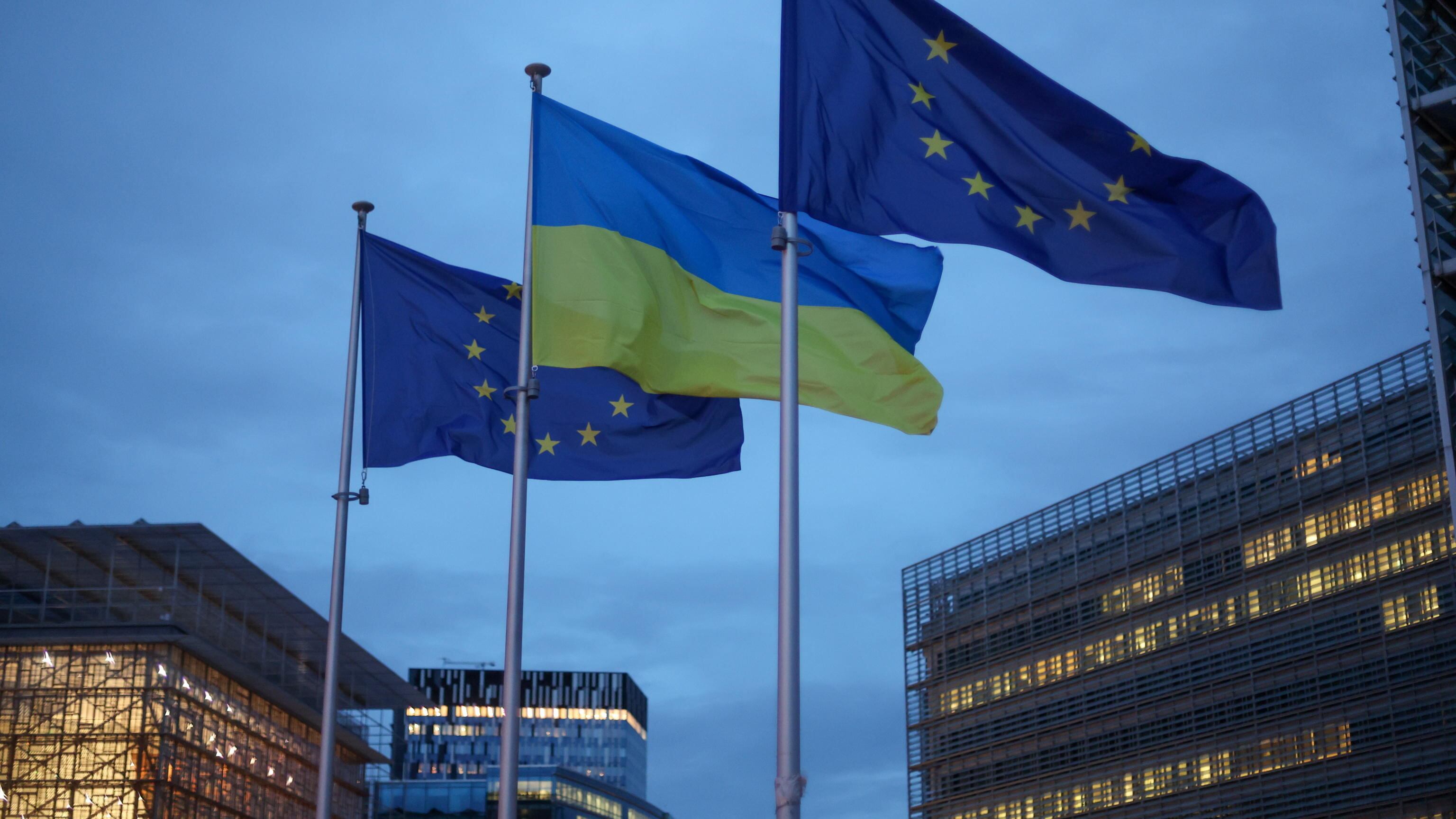 L'Ue approva nuove sanzioni contro la Russia. Kiev: "Mosca attaccherà Sumy in estate"