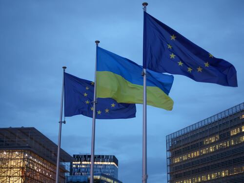 L'Ue approva nuove sanzioni contro la Russia. Kiev: "Mosca attaccherà Sumy in estate"