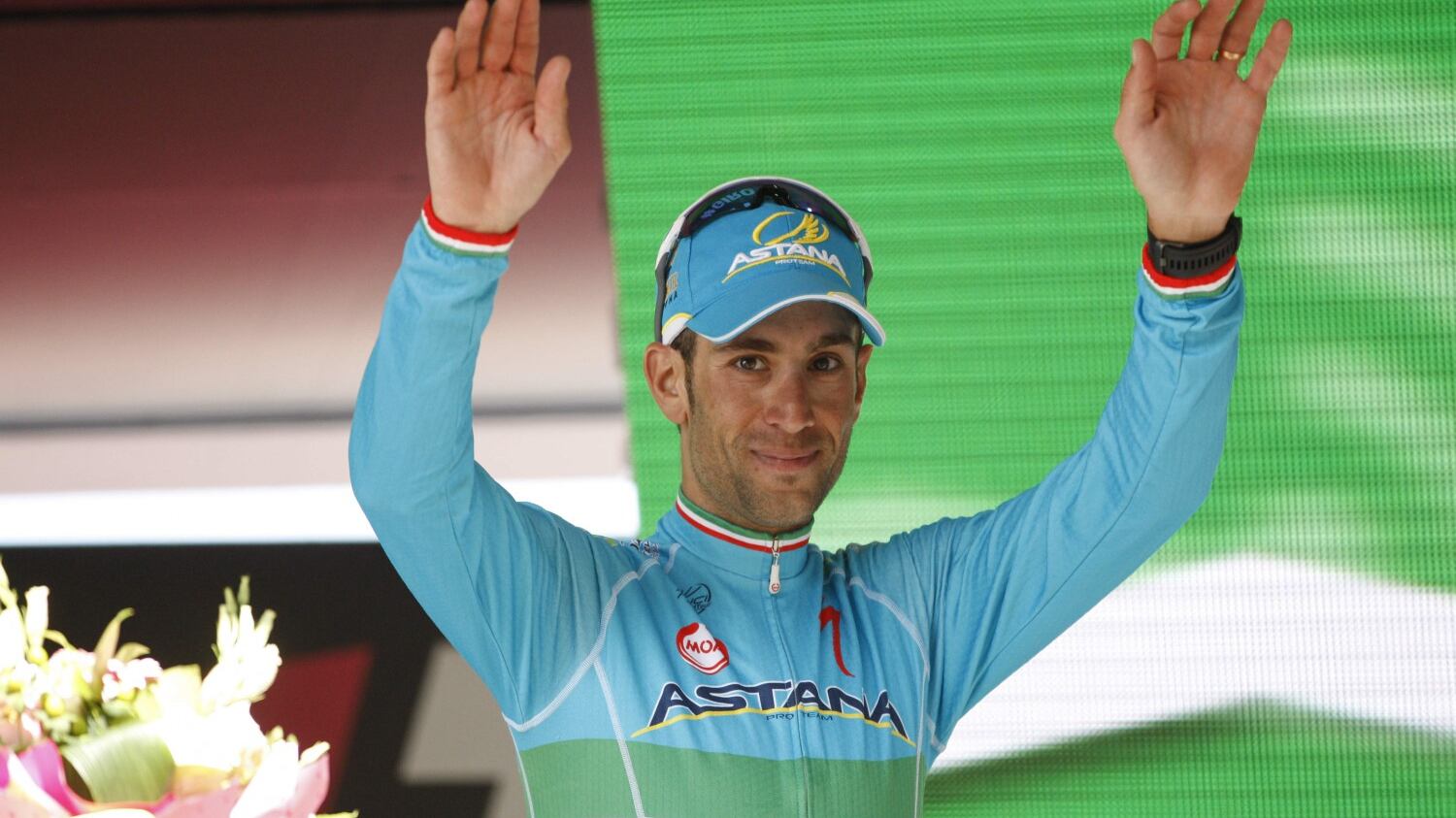 Giro, Nibali vince 19esima tappa. Poi le lacrime e la dedica