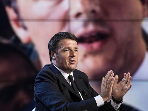 Renzi torna a promettere e illude pure i pensionati
