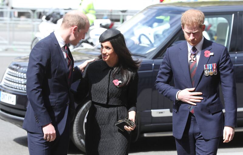 Meghan Markle affettuosa con la Royal Family 9