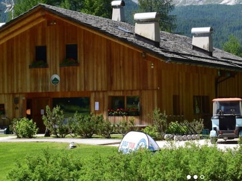 Incidente al Golf Club di Cortina: l'imprenditore Stefano Dolcetta in gravissime condizioni