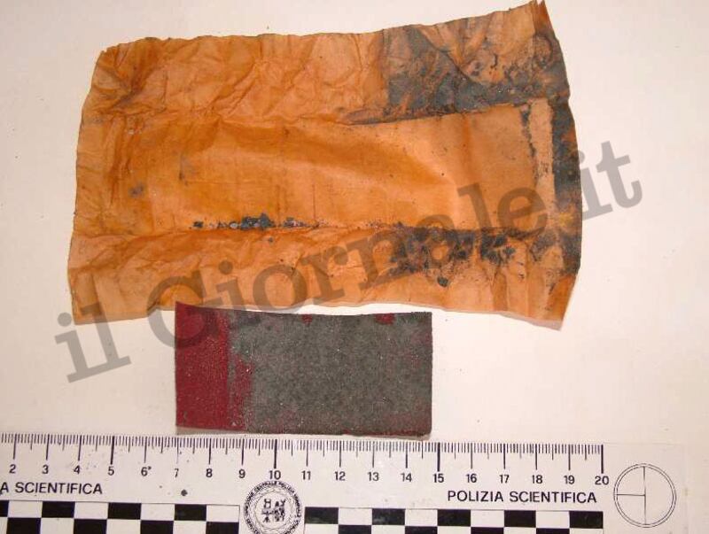 Ecco le bombe artigianali trovate dagli artificieri in Italia 3