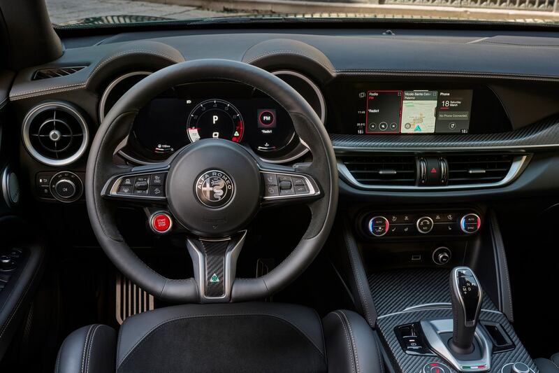 Alfa Romeo Giulia e Stelvio Quadrifoglio 100° Anniversario, guarda la gallery 54