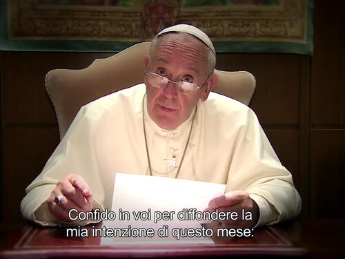 Il portavoce di Trump attacca il Papa: "Ci critica ma vive circondato da mura medievali"