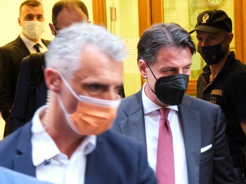 Le tre condizioni di Conte per sconfiggere Grillo