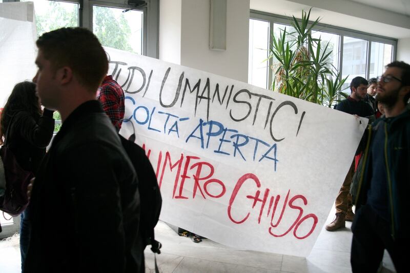 Il presidio di protesta degli studenti 6