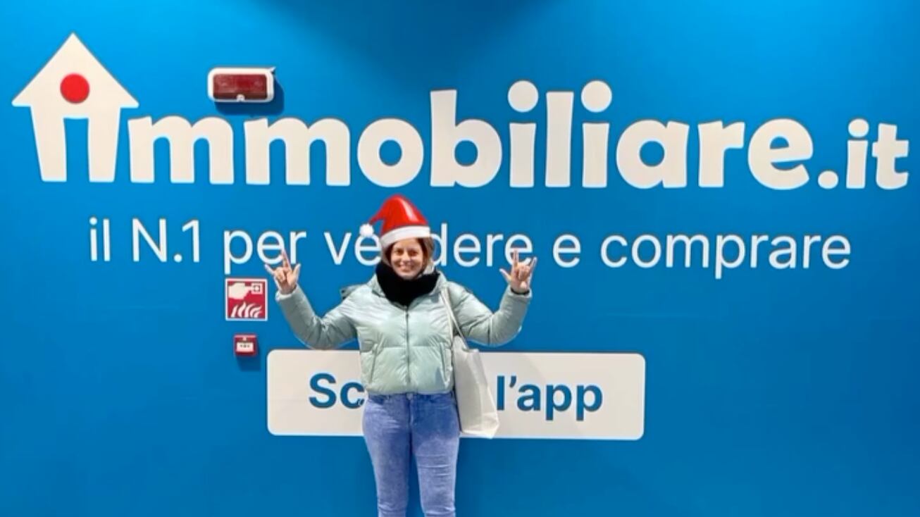 "Cerchi un immobile?". Così Salis ironizza anche sulle occupazioni