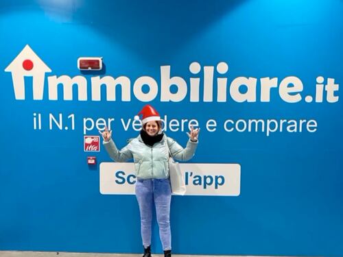 "Cerchi un immobile?". Così Salis ironizza anche sulle occupazioni