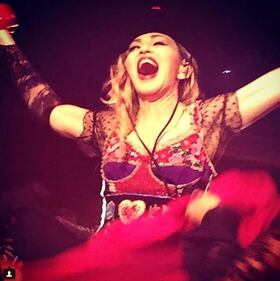 Madonna vs Paola Barale, foto 13