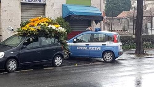 Così i pregiudicati col reddito di cittadinanza rubavano i fiori al cimitero 3