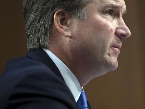 Nuove accuse contro Kavanaugh: "Entrò ubriaco nel dormitorio e..."