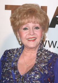 Addio a Debbie Reynolds, la star di "Singin' in the Rain" 12