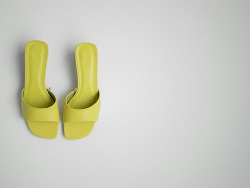 Sandali mules, perché sono i modelli perfetti per le over 50
