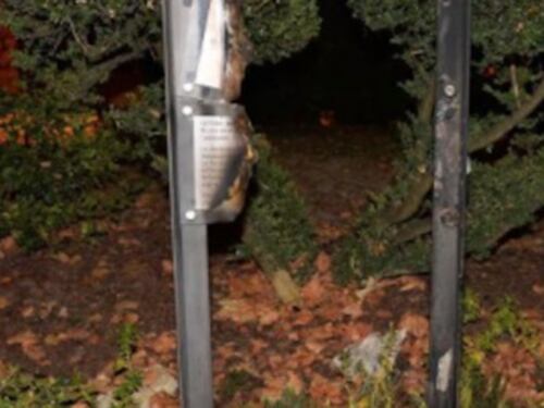 Trento, targa vittime delle foibe vandalizzata per terza volta in un anno