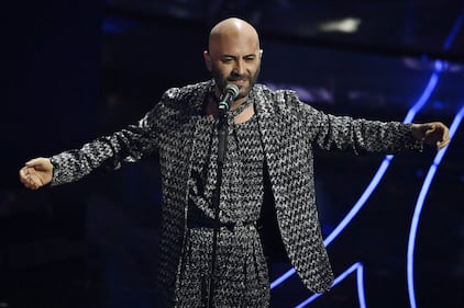 Sanremo 2024: ecco il look della terza serata del Festival dai Negramaro 5