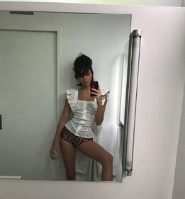 Kendall Jenner e Bella Hadid, le foto sexy 4