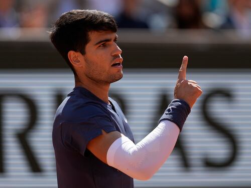 Carlos Alcaraz è il re del Roland Garros: Zverev battuto in cinque set