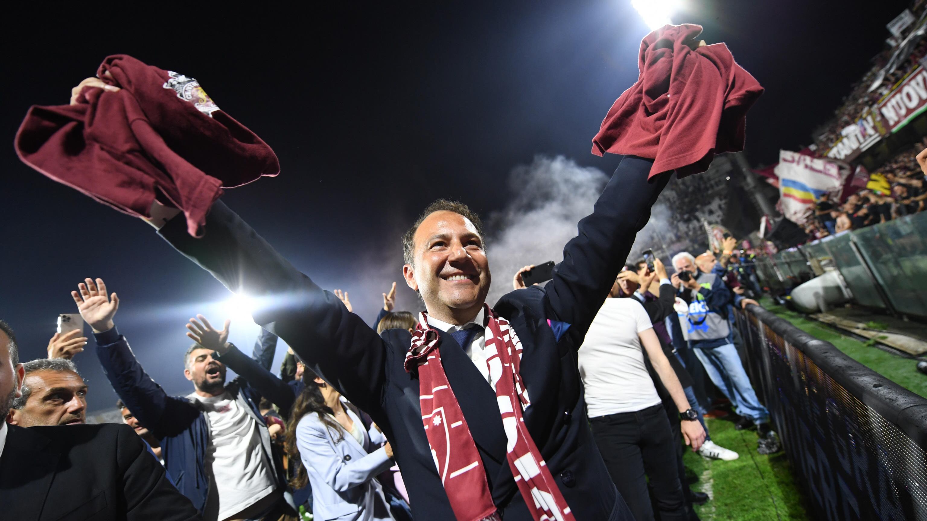 "Questo club sarà la tomba per molti": affondo del patron della Salernitana, cos'è successo