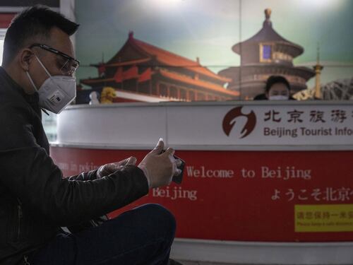 Coronavirus, studio Cina: "Con stop misure a marzo nuovo picco in agosto"
