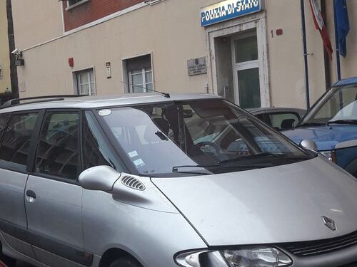 Presi 3 passeur afghani: nell'auto portavano 14 migranti