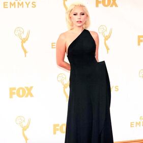Billboard: Lady Gaga a seno nudo donna dell'anno 10