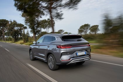 Le foto di BYD Seal U DM-i: il SUV plug-in che punta tutto su comfort ed efficienza 13
