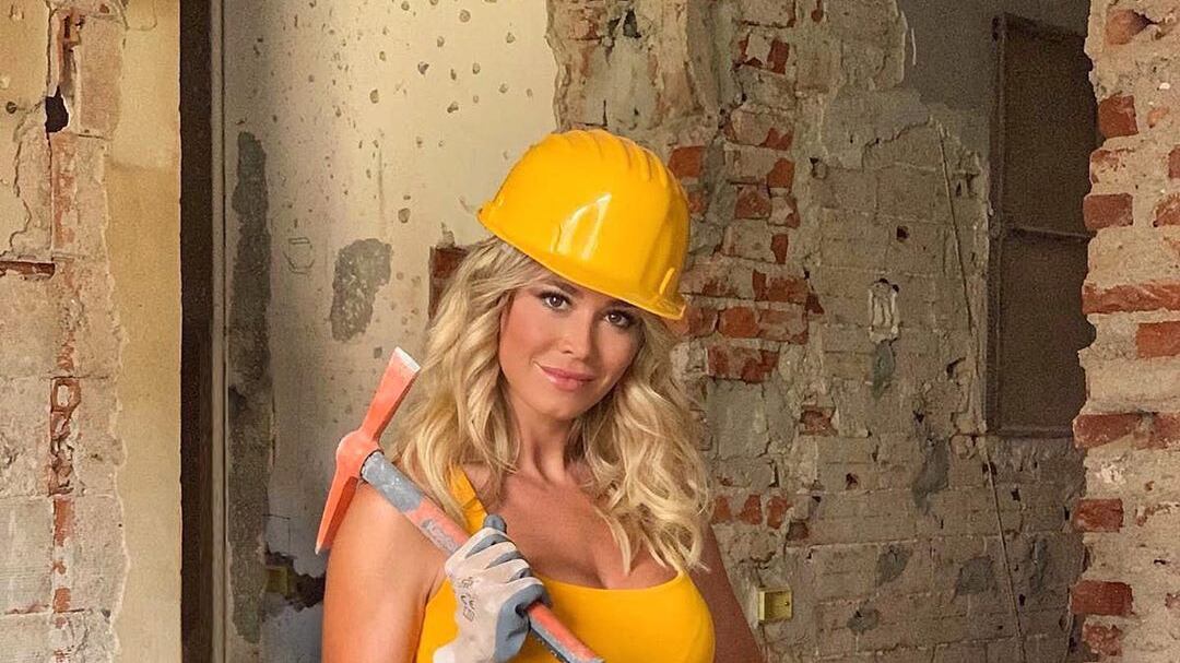 Diletta Leotta in versione sexy operaia fa impazzire il web