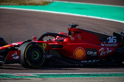 La Ferrari si svela il giorno si San Valentino 3