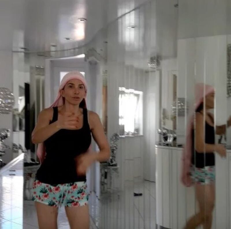 Carmen Di Pietro, sexy soubrette ieri e oggi 3