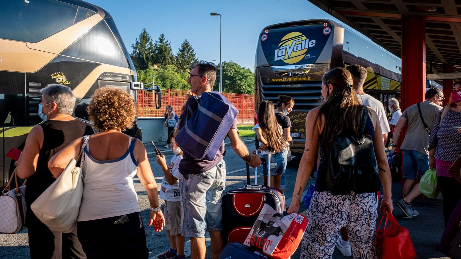 In 24 ore 1210 i positivi: "Molti turisti di ritorno"